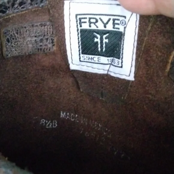 FRYE VERONICA BOOTS DISTRESSED - Picture 11 of 11